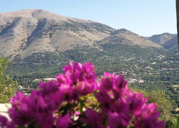The Yellow House Ii 2br Retreat Near Myrtos Andipáta